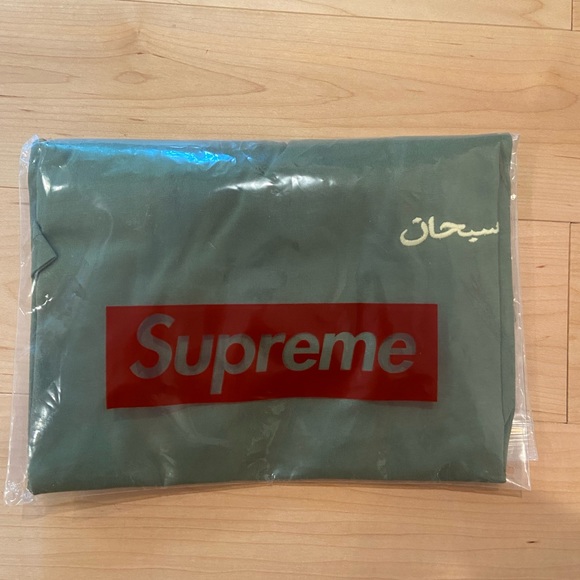 Supreme Arabic Logo T-Shirt, Mens Small - Picture 2 of 5